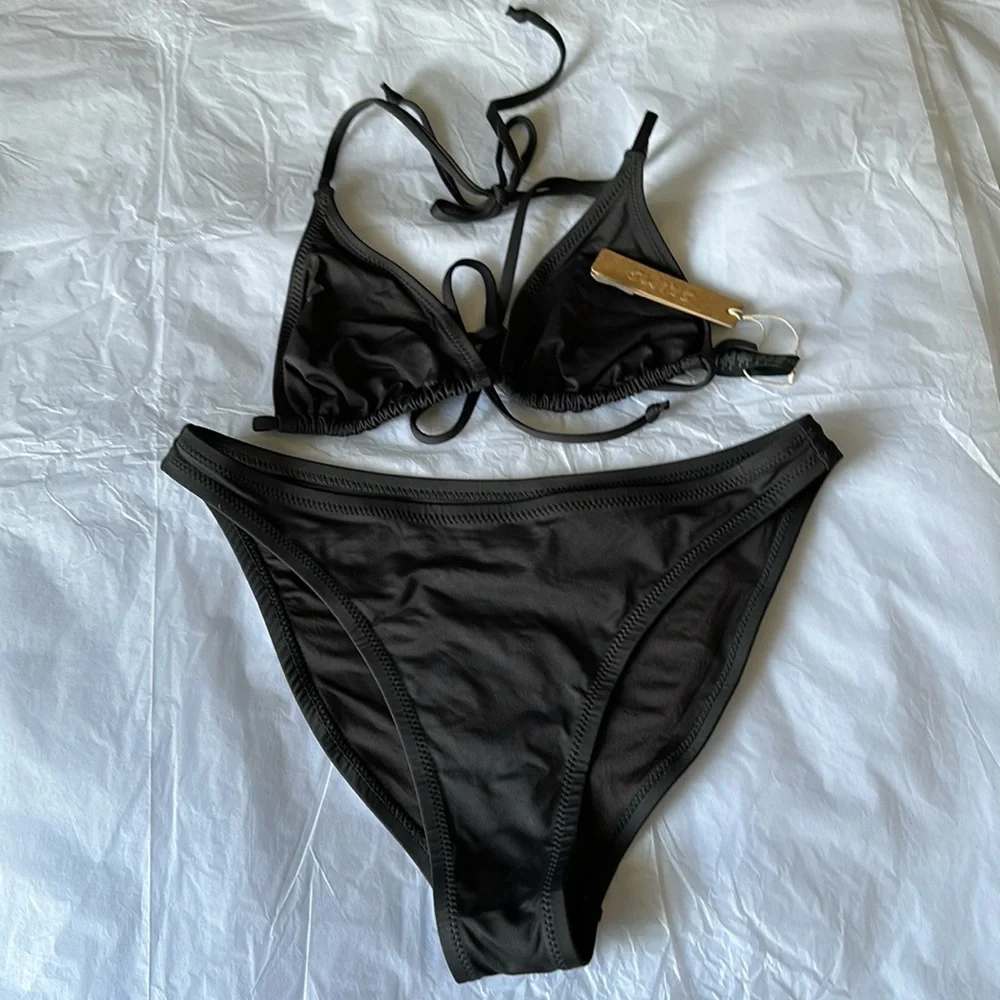 Skims Swim Bikini‎ Set triangle top size“L”and mid coverage bottom size“M”